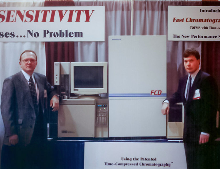 Slava Artaev and Kevin McNitt at Pittcon 1995 with their Fast Chromatographic Detector
