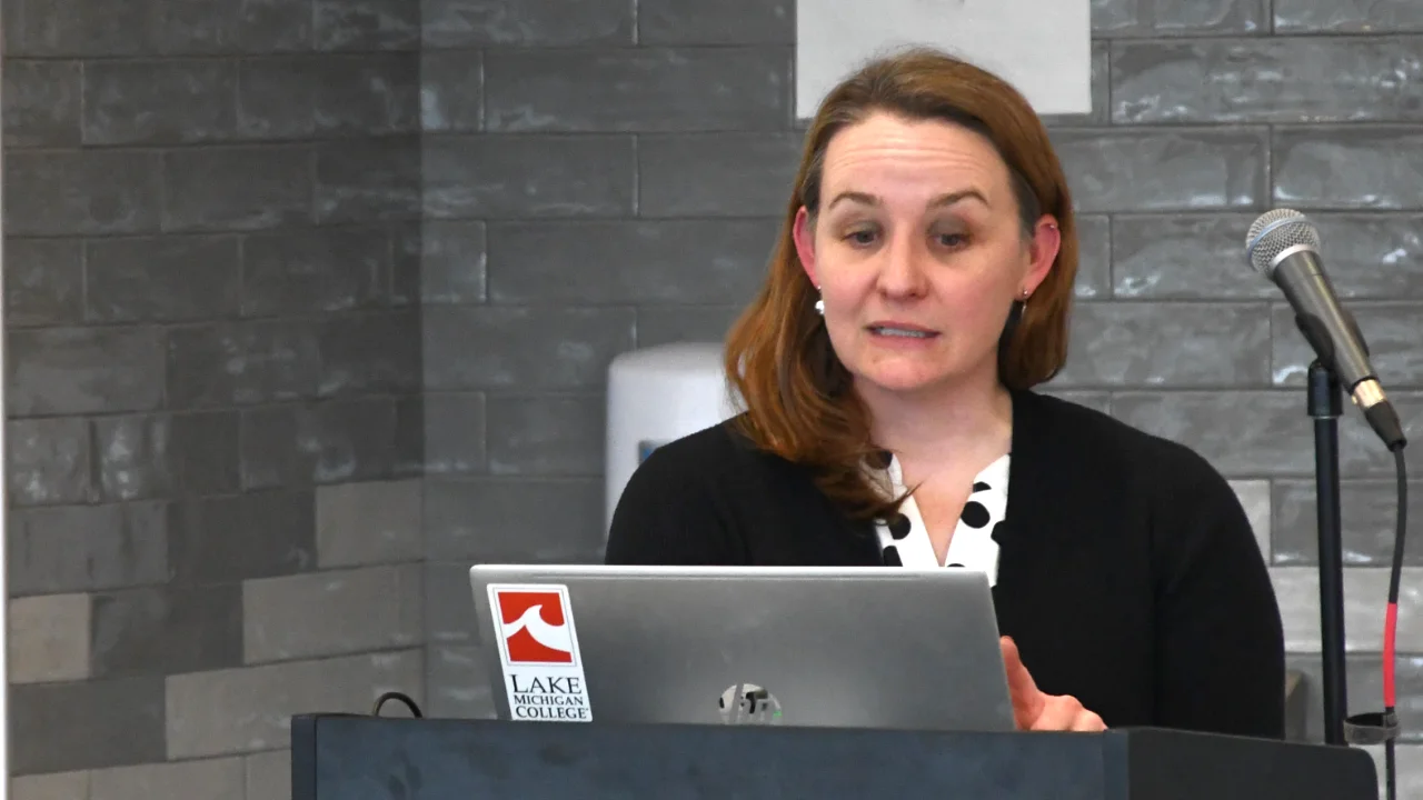 Liz Humston-Fulmer, LECO